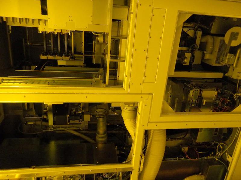 Used 2000 Canon FPA 3000 iW Stepper