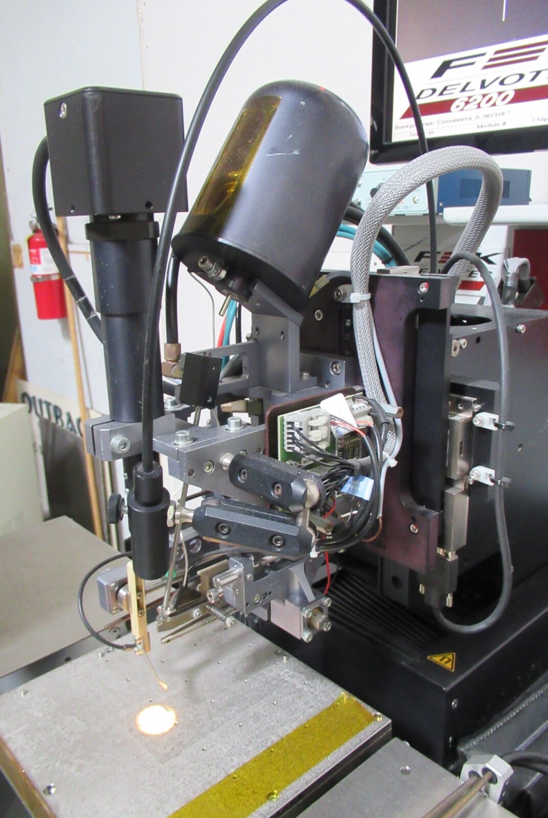 Used F&K Delvotek 6200 Gold Ball Wire Bonder System w/ Leica MZ6 Head