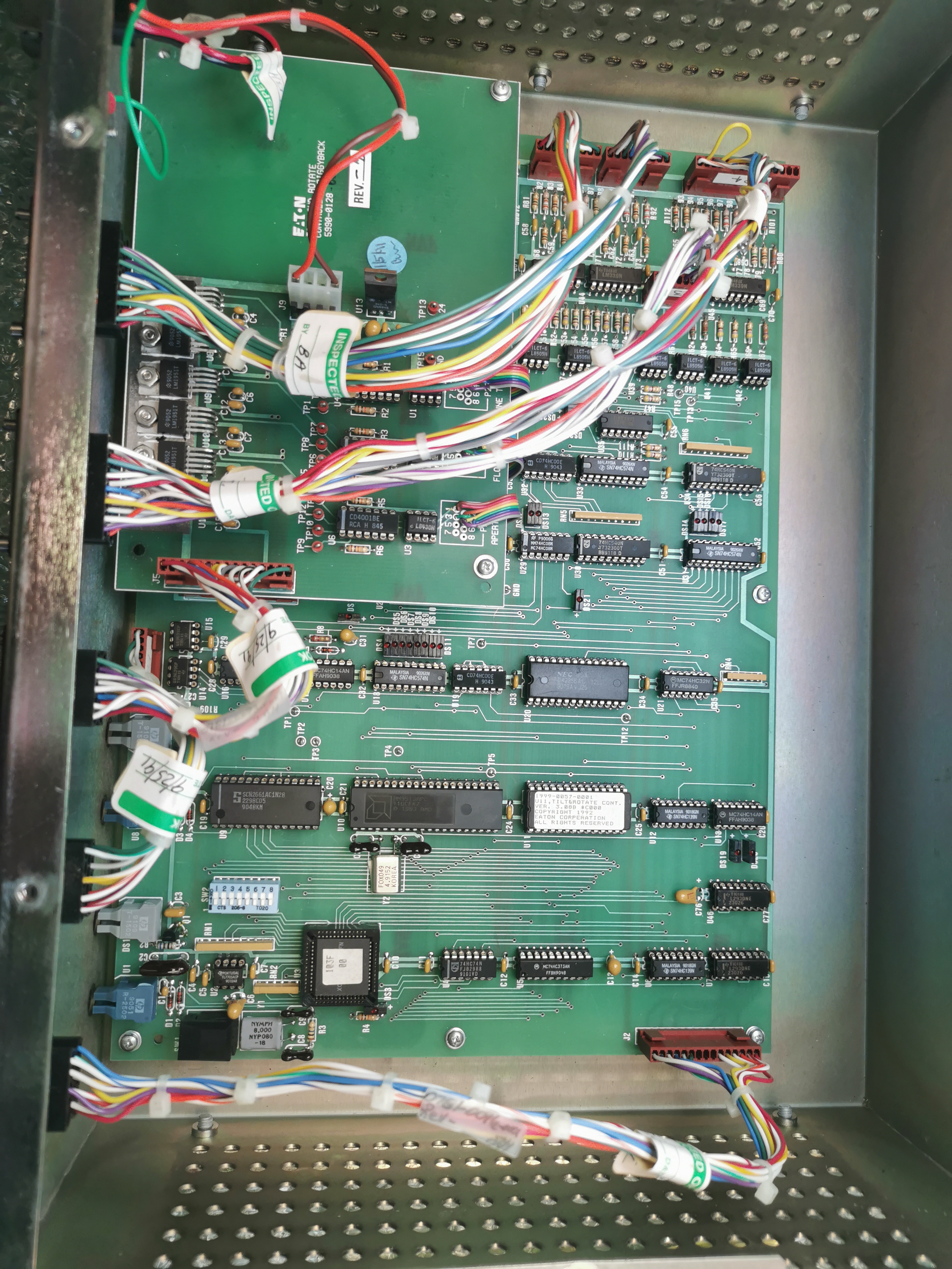 Used Eaton Nova 6200AV Tilt & Rotate Controller