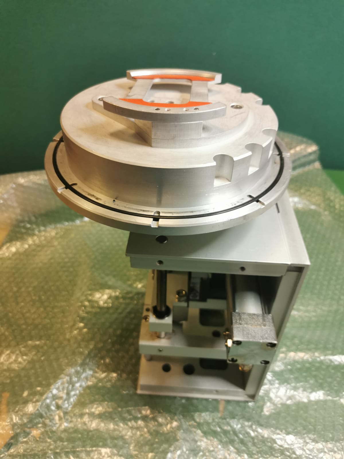 Used Eaton Nova 6200AV Part load lock