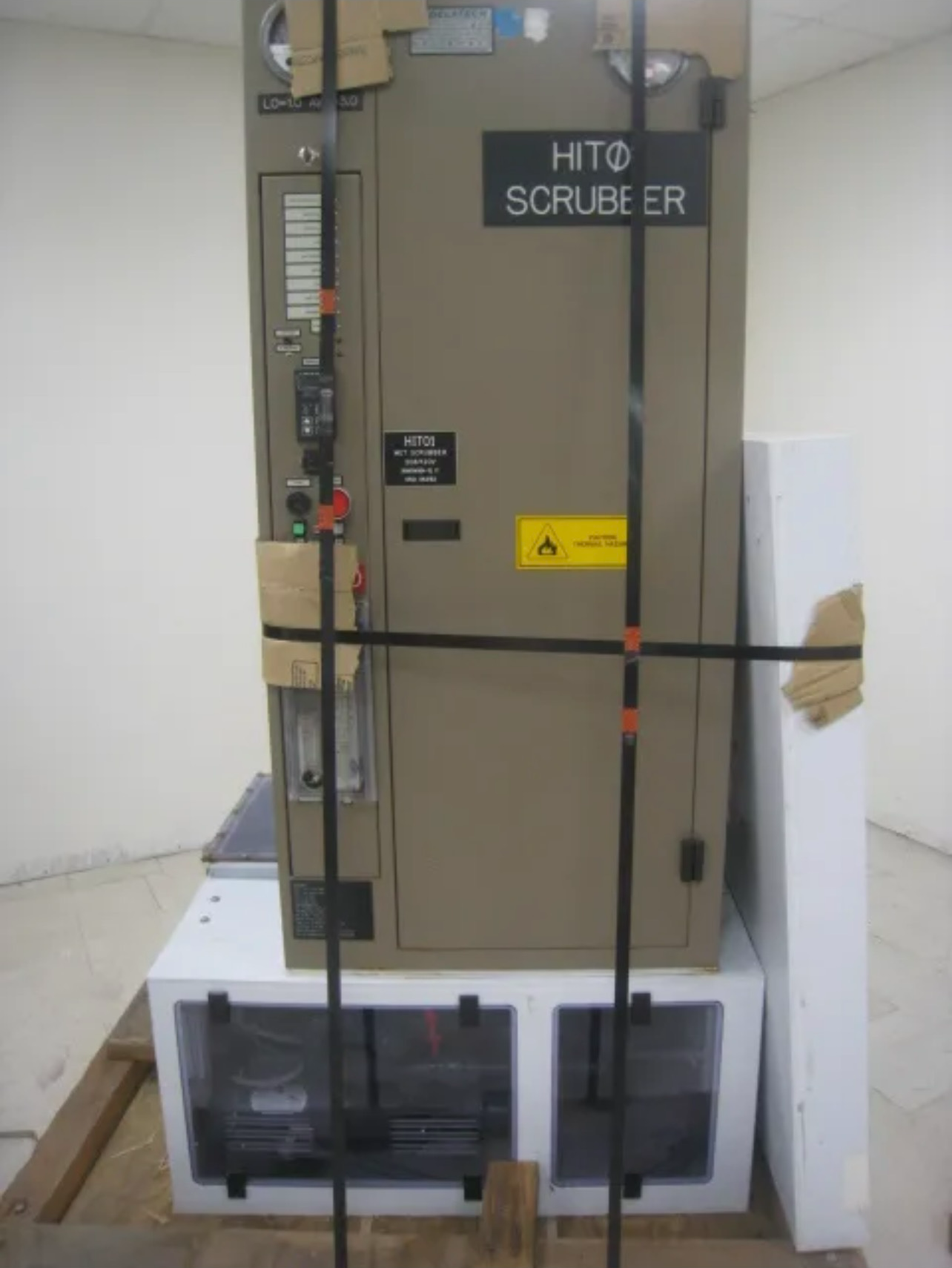 Used Delatech 858 V-2 scrubber