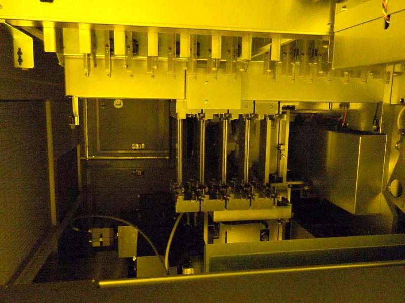 Used 2000 Canon FPA 3000 iW Stepper