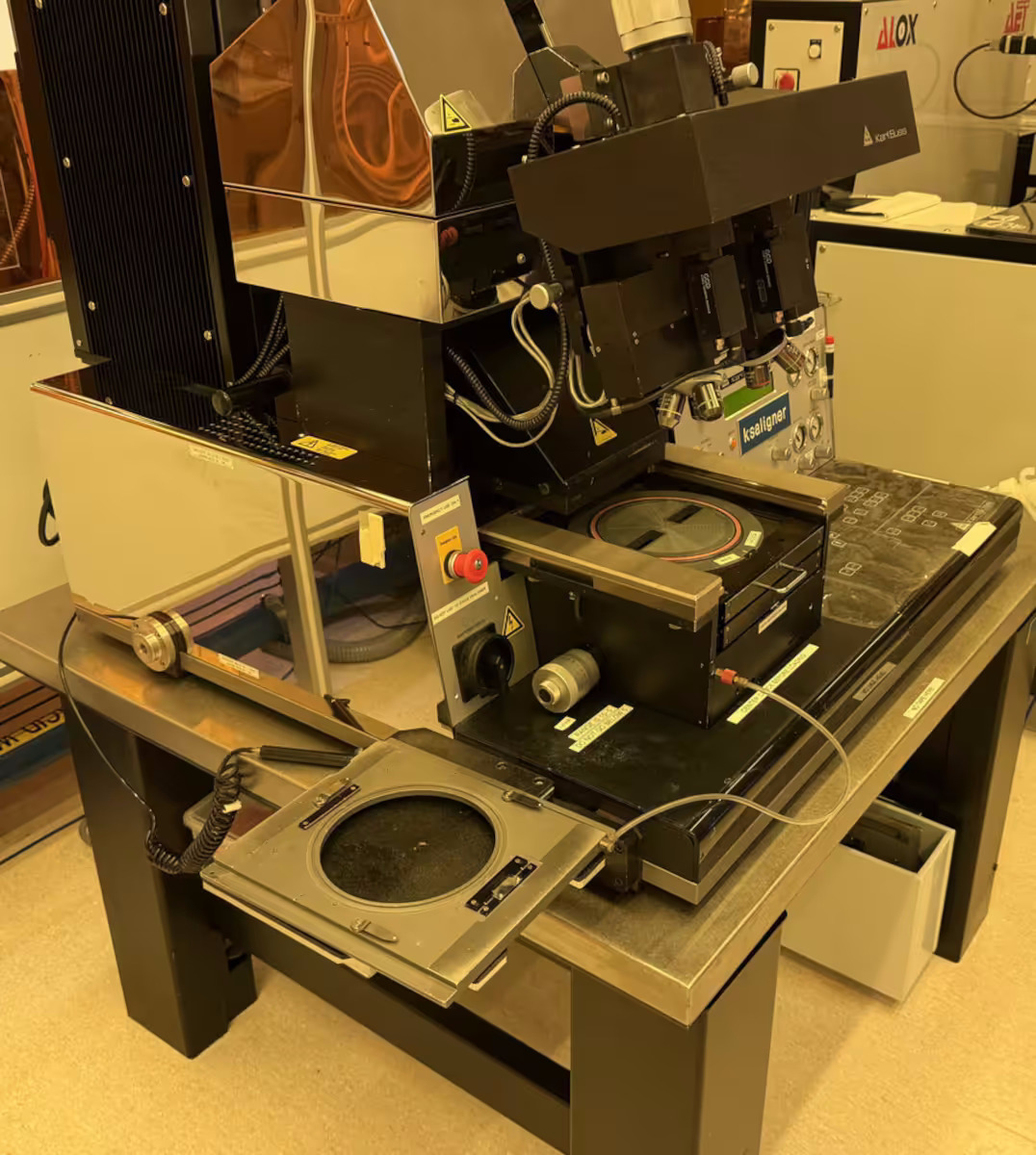 Used 1998 Karl Suss Microtec MA6 BA6 TSA BSA Mask Aligner