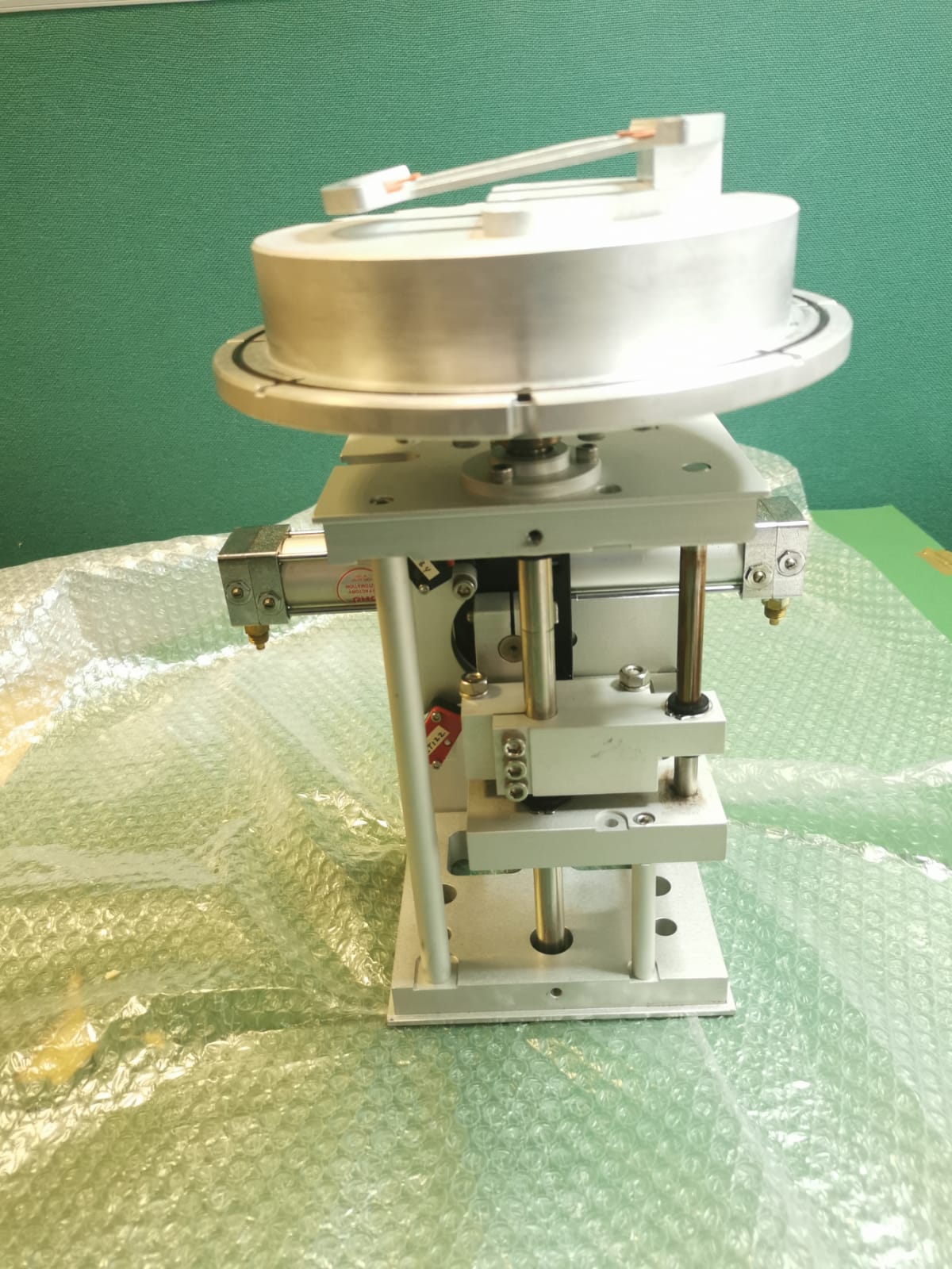 Used Eaton Nova 6200AV Part load lock