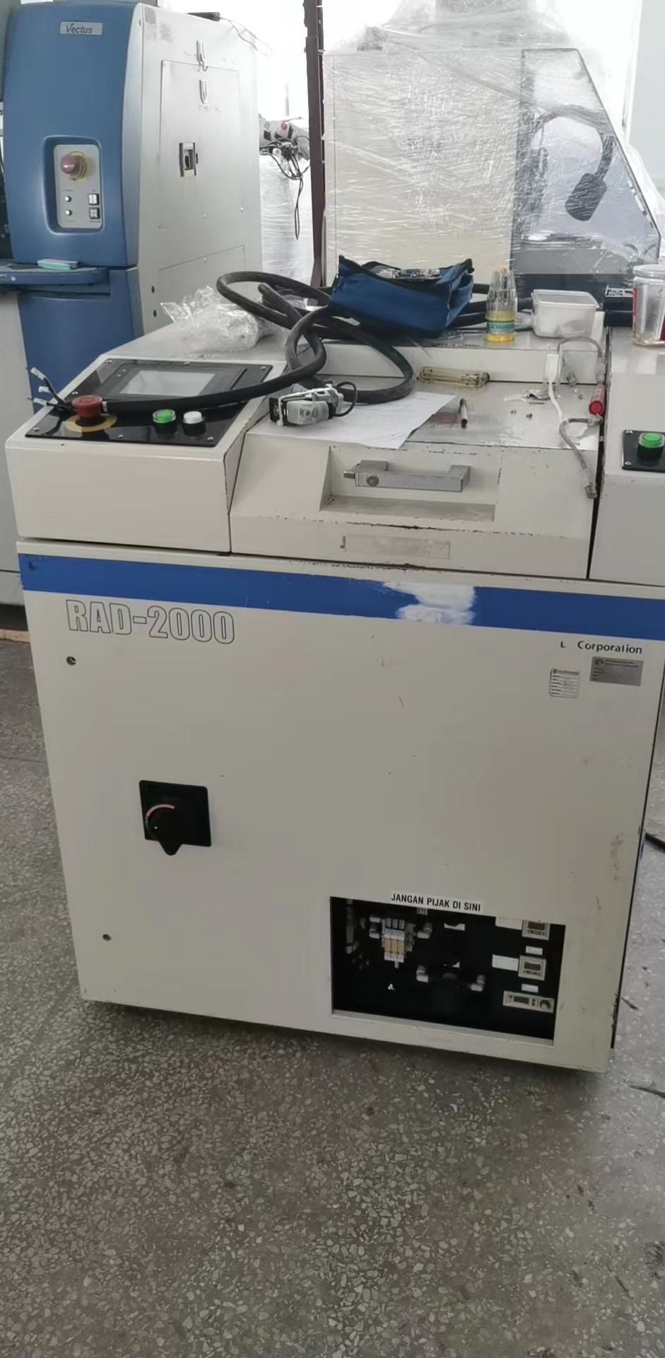 Used 2010 Lintec Rad 2000 M8 UV Irradiator