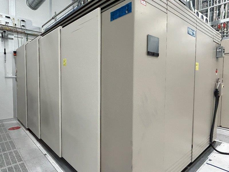 Used 2000 Varian E500 EHPI
