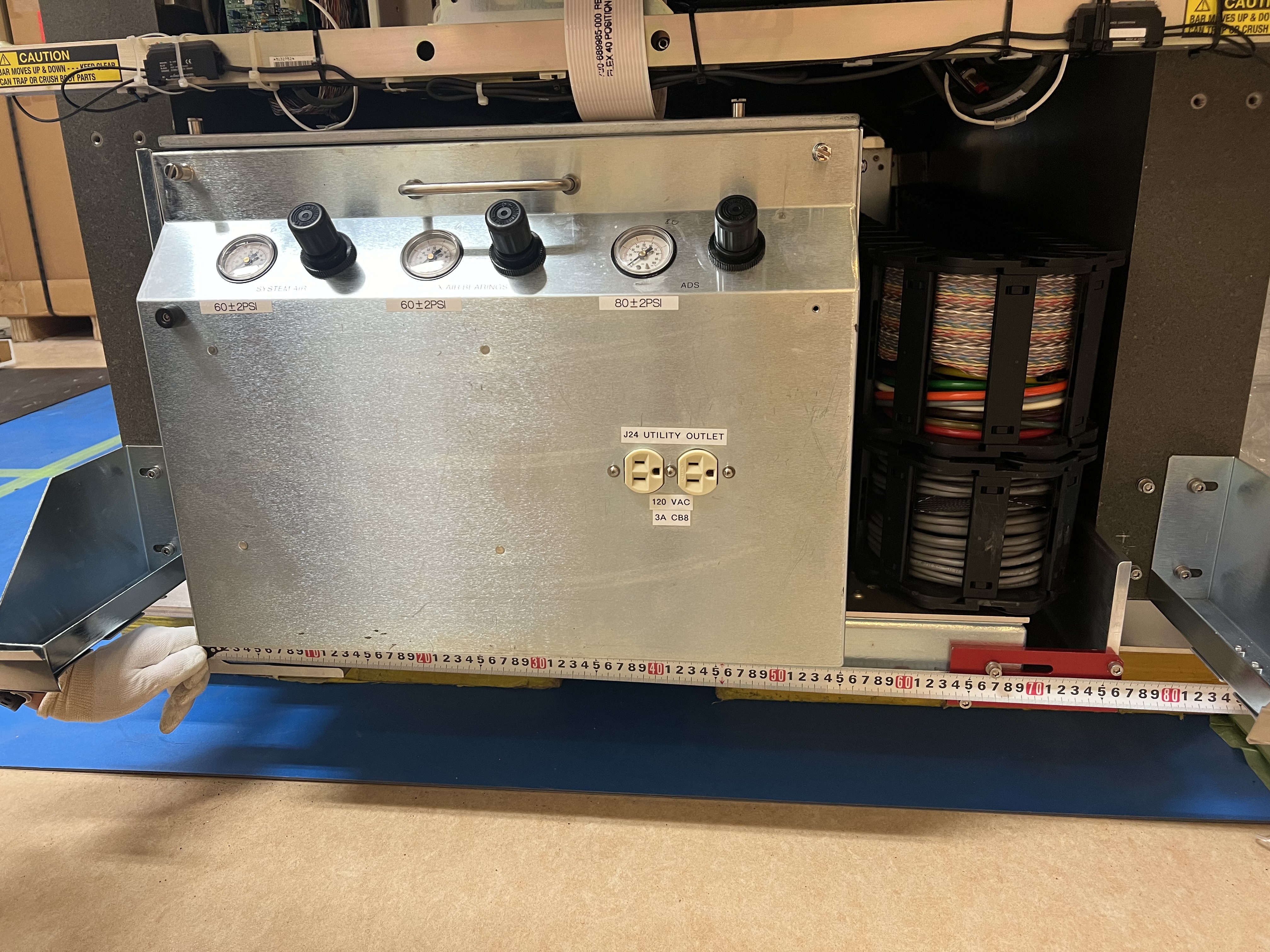 Used KLA 2138 XP Dual open cassette for 200mm