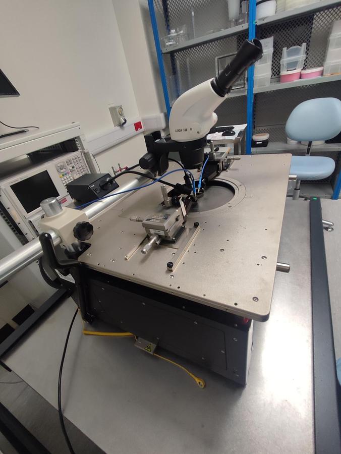 Used CASCADE MICROTECH RF probe station