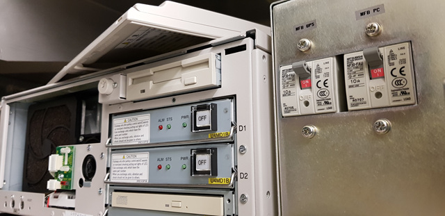 Used 2008 DNS Dainippon Screen SU3000 12 Inches 4 Chambers Wet Station