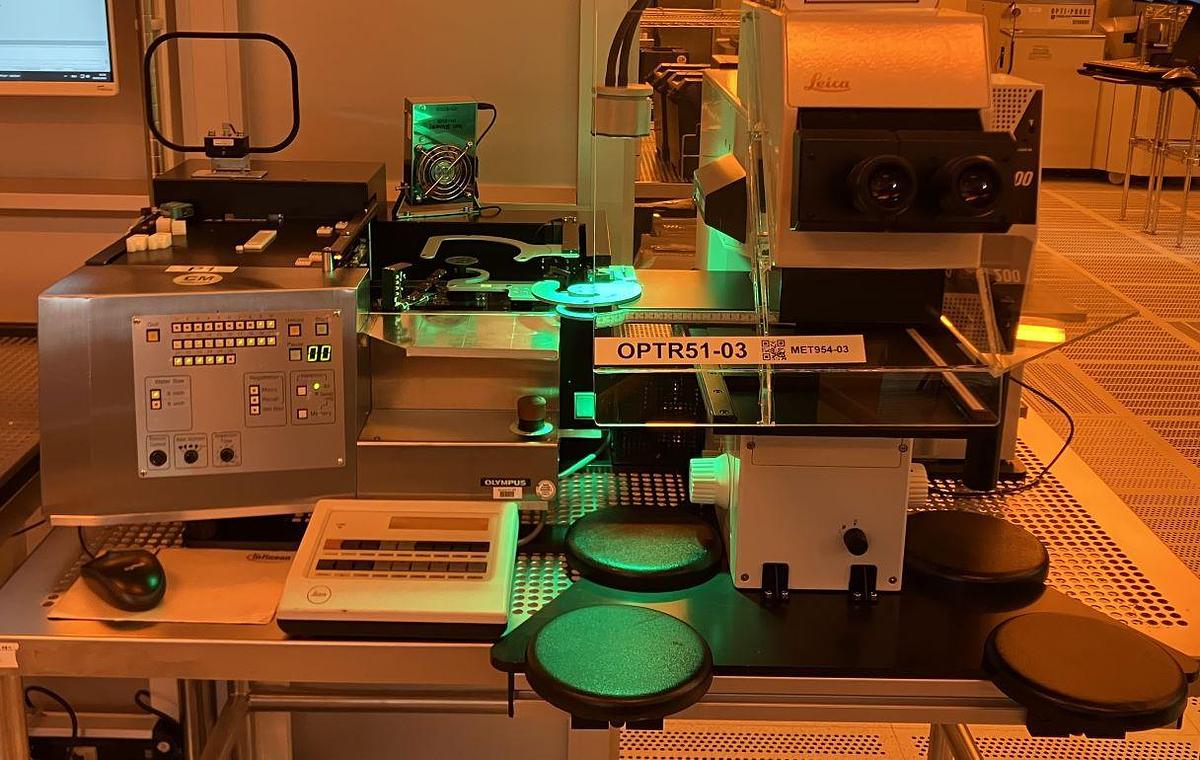 Used 2001 Leica Microscope INM200 (Olympus Handler) MET954-03