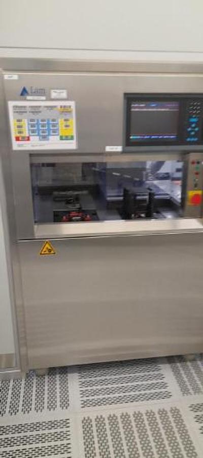 Used 2000 Lam Research 4526i Oxide Etch