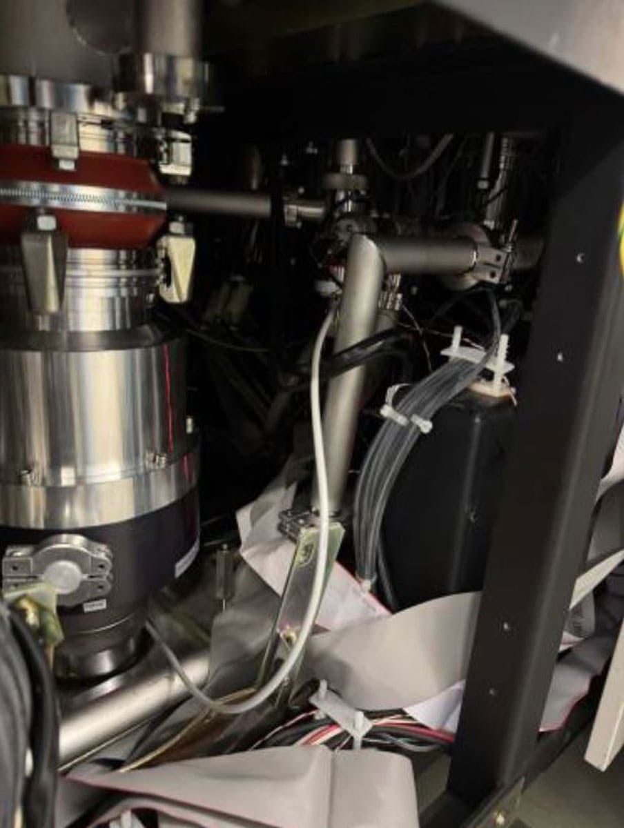 Used 996 Hitachi S-8820