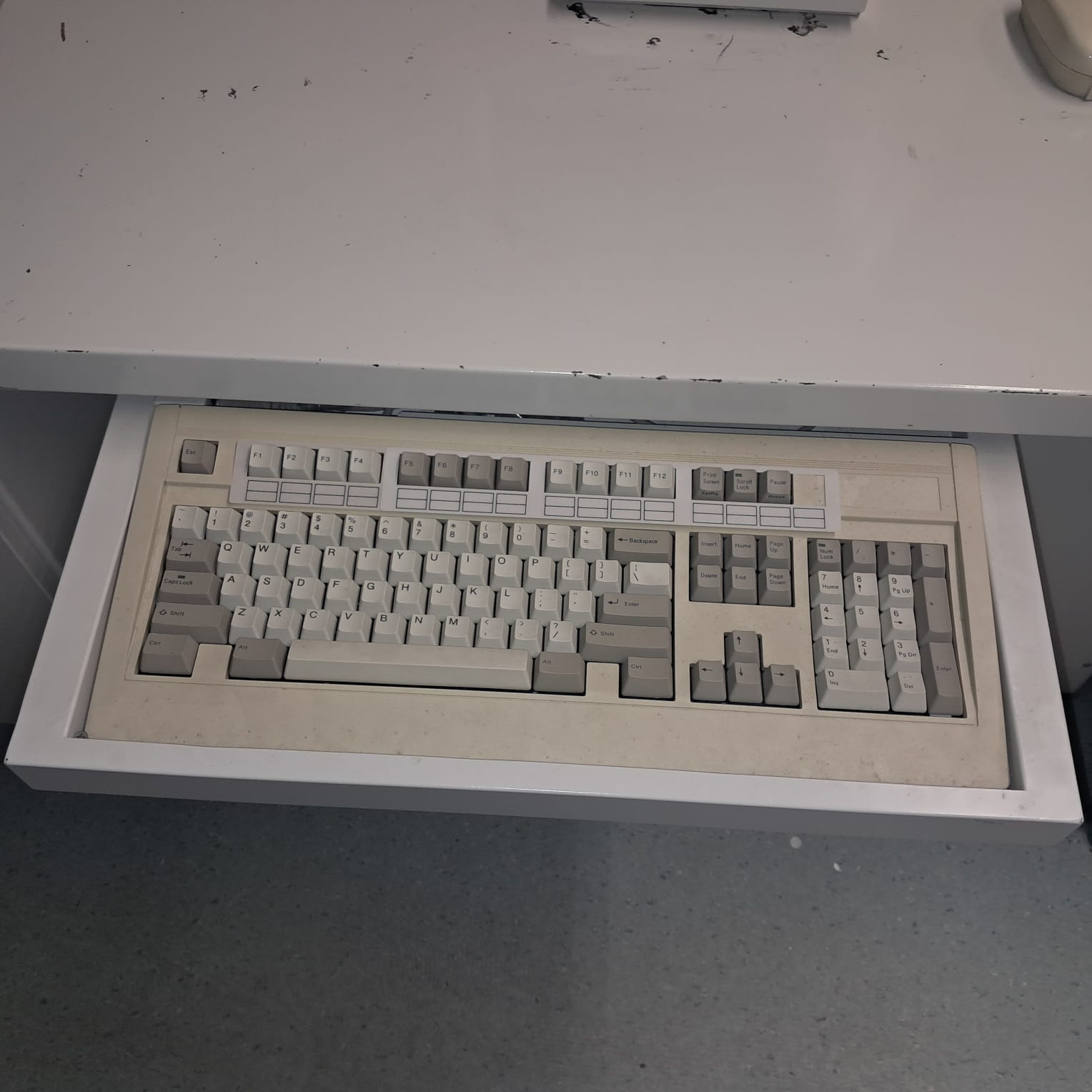 Used HITACHI S-3200 SEM