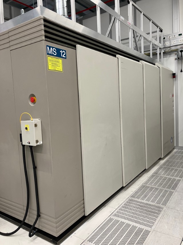 Used 1994 AMAT/ Varian E500 EHP