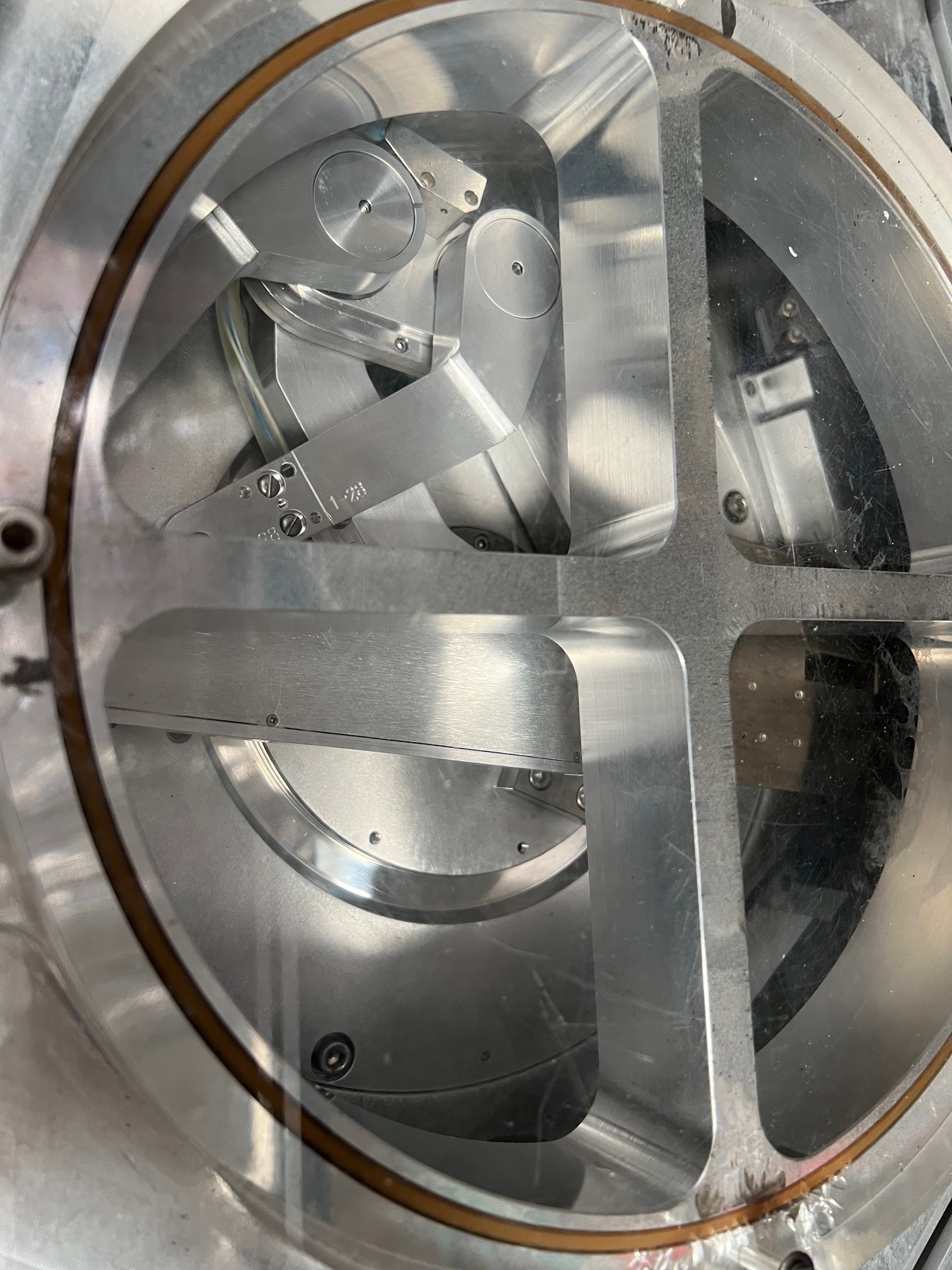 Used 1993 AMAT P5000 PECVD tool 3 Chamber