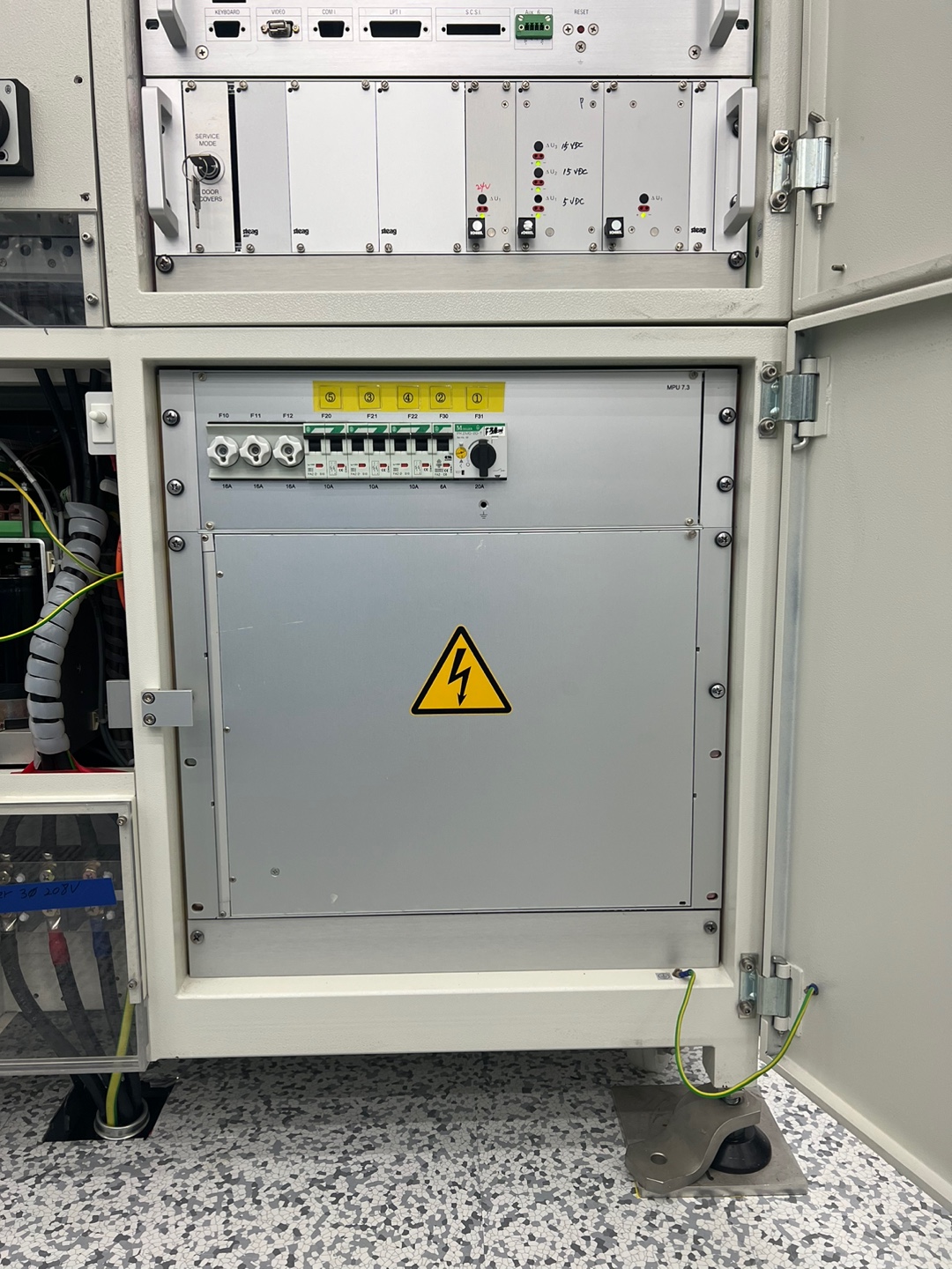 Used Mattson AST 2900 RTP Running Machine