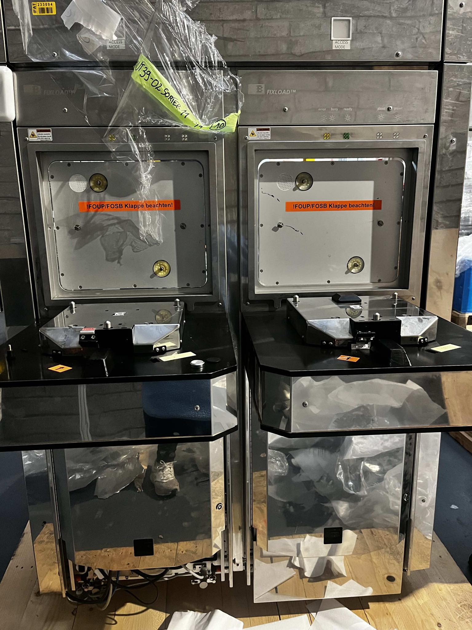 Used Brooks Loadports