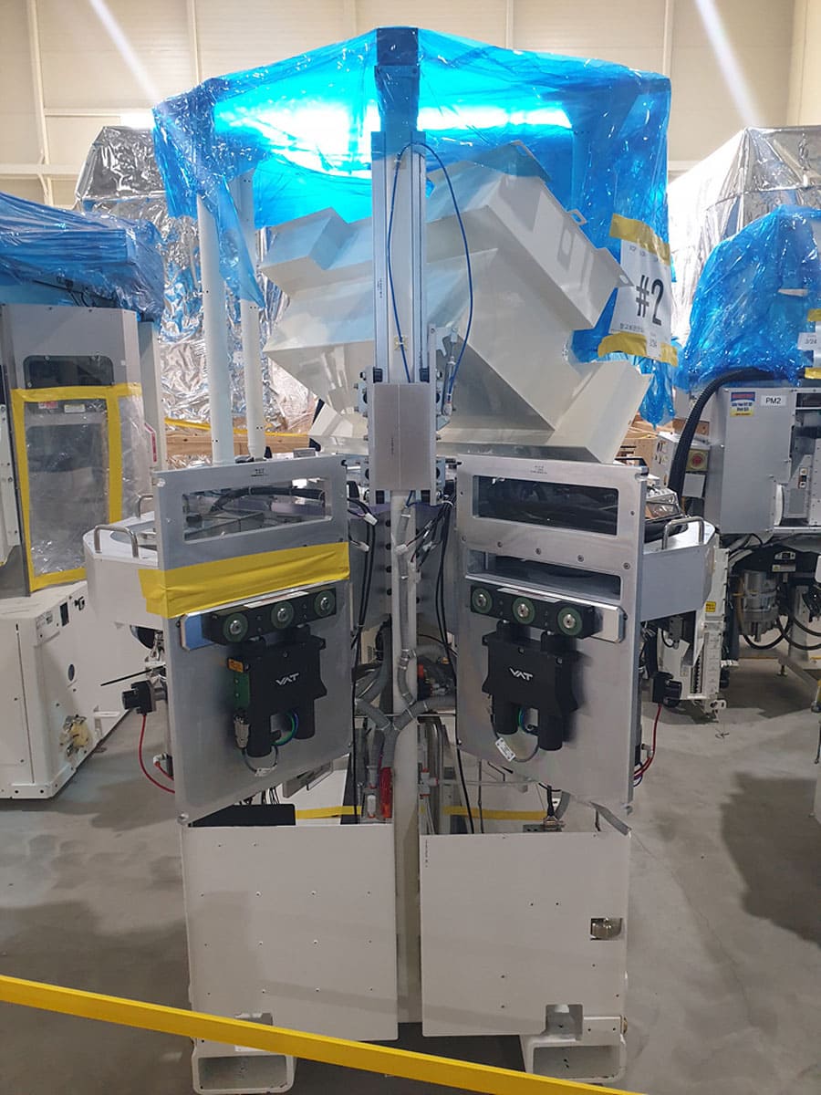 Used 2004 Lam Research 2300 Flex45 RIE Oxide 3 Chambers