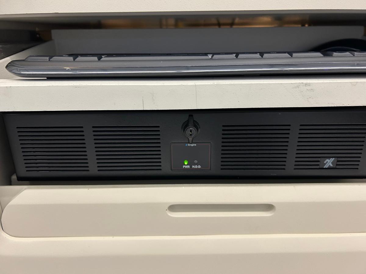 Used 2000 Varian E500 EHP Medium Current Implanter