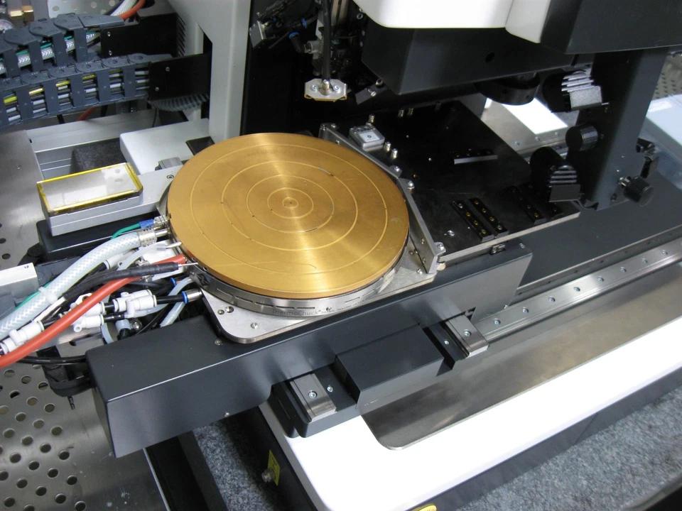 Used Finetech FINEPLACER femto Automated Flip Chip Die Bonder, 8" ThermoChuck