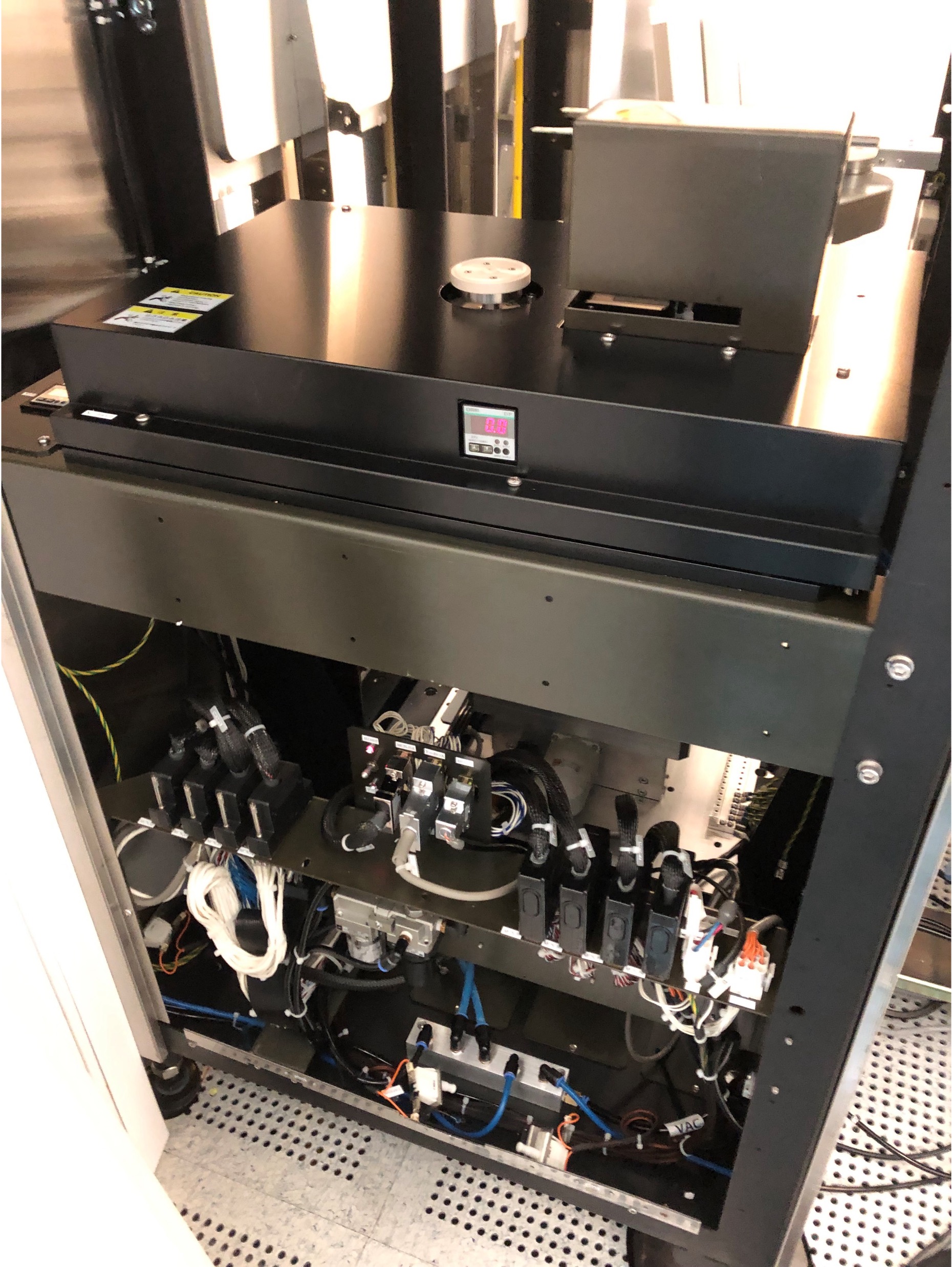 Used 2001 Hitachi S-9300 CD-SEM