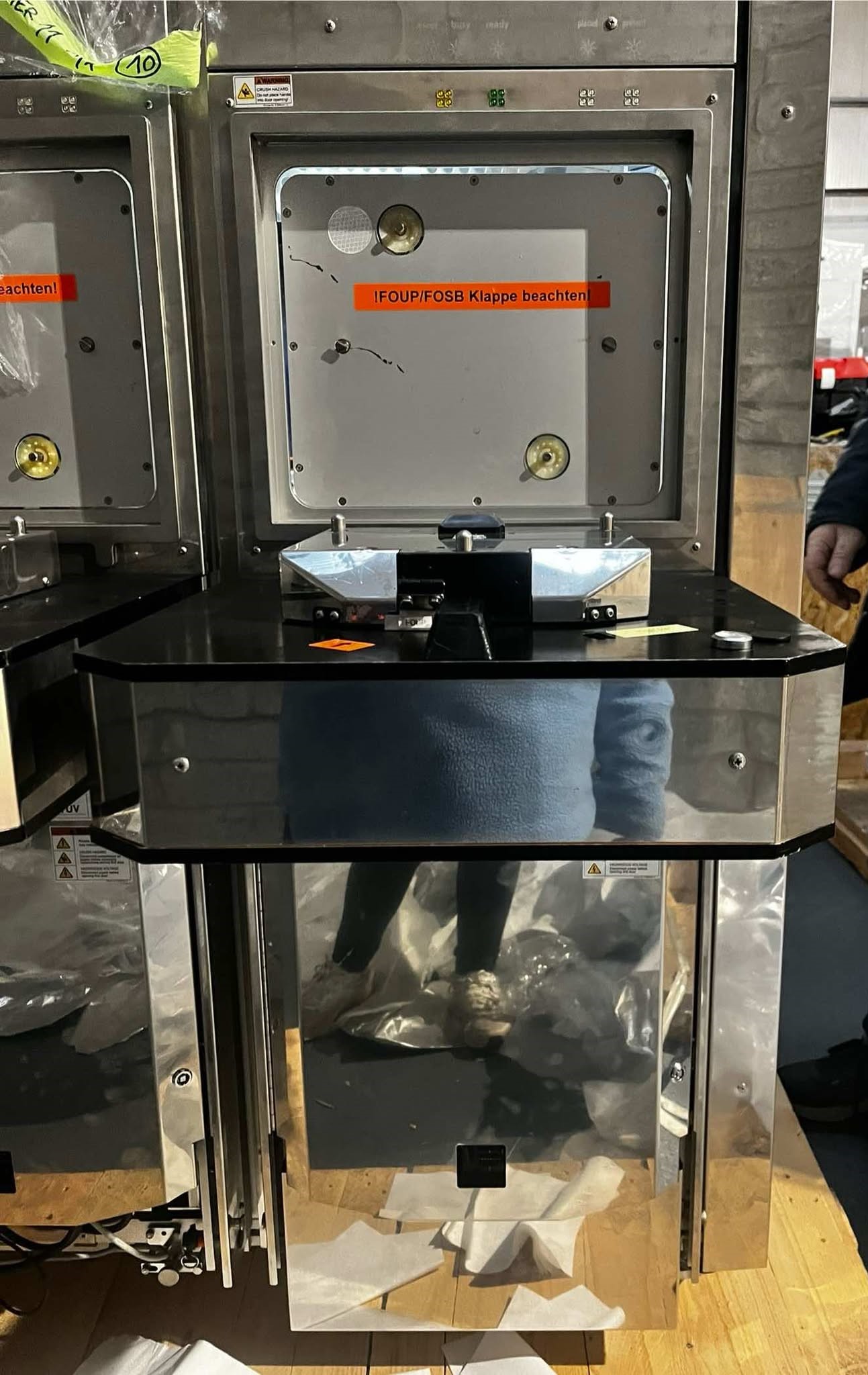 Used Brooks Loadports