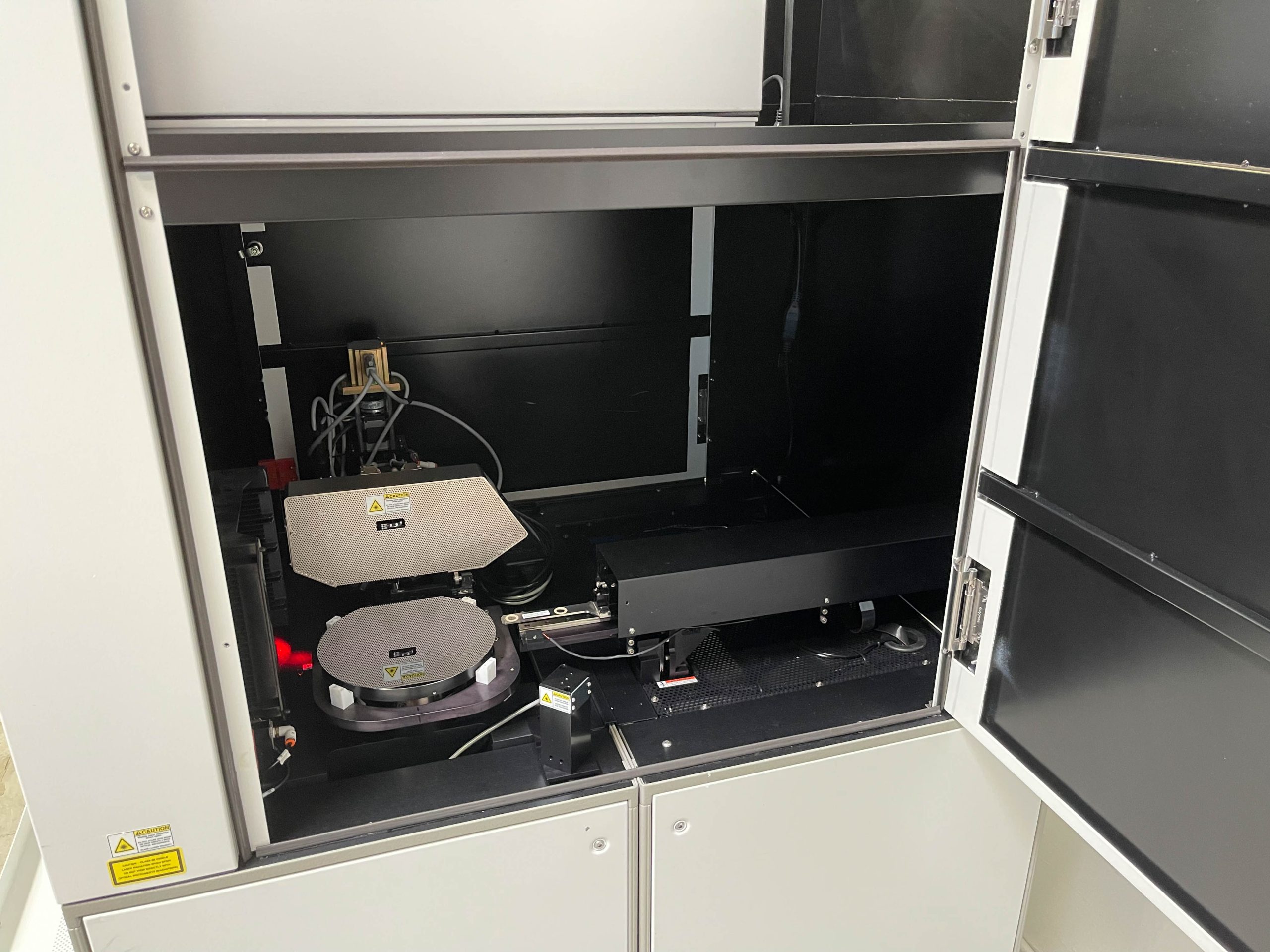 Used 2004 KLA-Tencor Candela C 2 Surface Analyzer