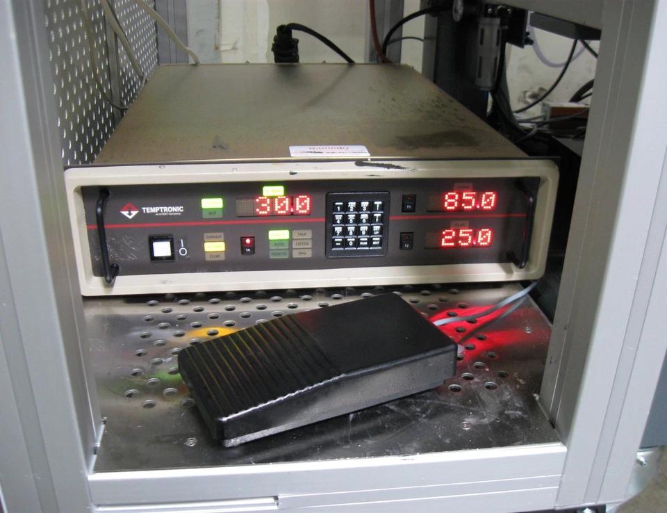 Used Finetech FINEPLACER femto Automated Flip Chip Die Bonder, 8" ThermoChuck