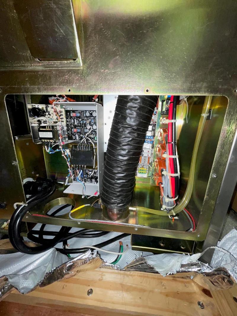 Used 1995 KLA Surfscan 6420 Particle Defect System