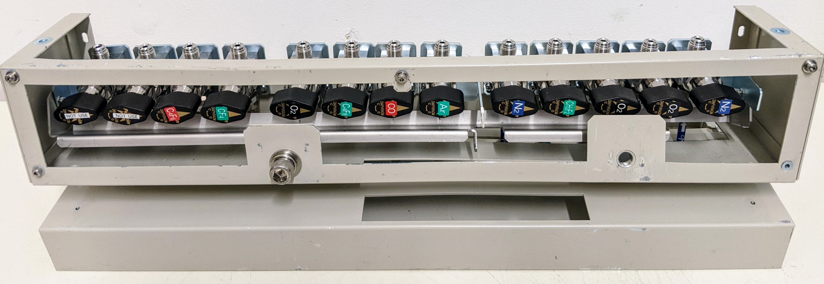 Used TEL 13 x (1/4 Turn Gas Valves Assy.)