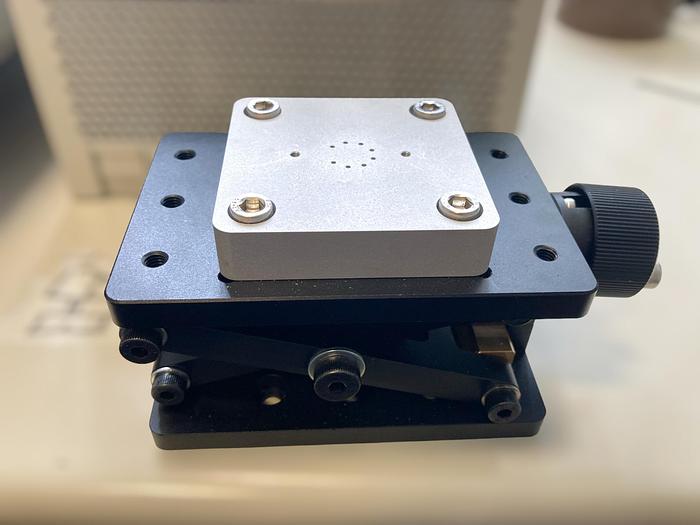 Used 2000 K&S Kulicke & Soffa 4523 Manual Wedge Wire Bonder...