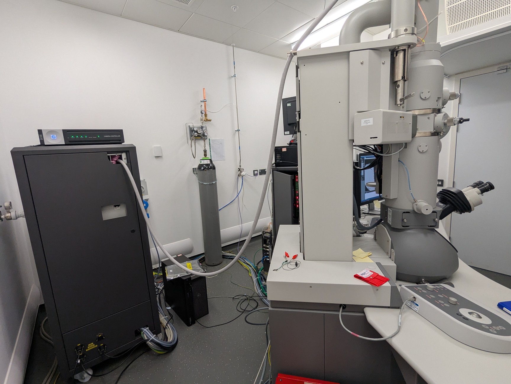 Used Thermo Fisher Tecnai G2 Spirit Transmission Electron Microscope TEM System