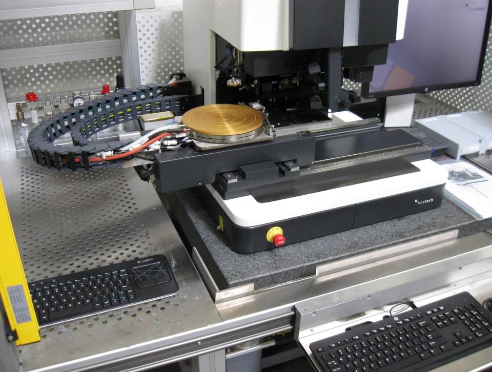 Used Finetech FINEPLACER femto Automated Flip Chip Die Bonder, 8" ThermoChuck