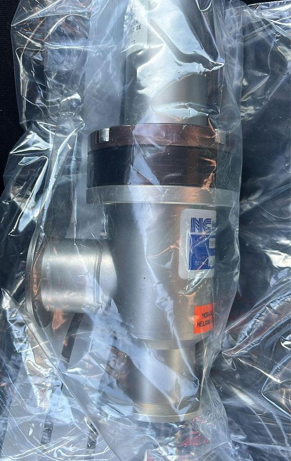 Used Applied Materials AMAT 870-01455 VALVE PNEU 1.50 OD PORT KALREZ