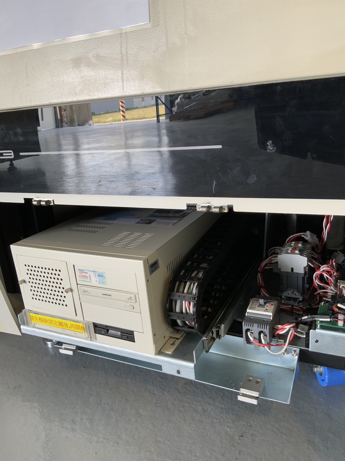 Used 2010 Semic OPUS3