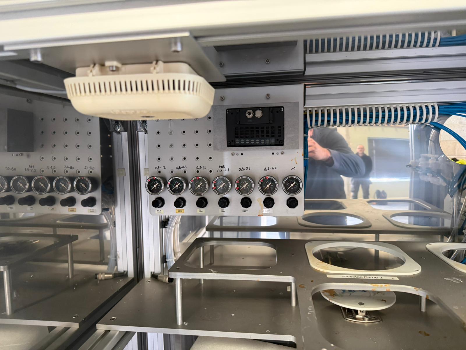 Used 2012 EVG 150 Gamma Spray Coater Developer