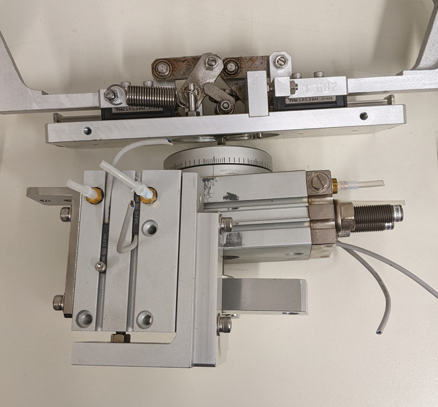 Used SMC Mechanical Device  Wafer Effector