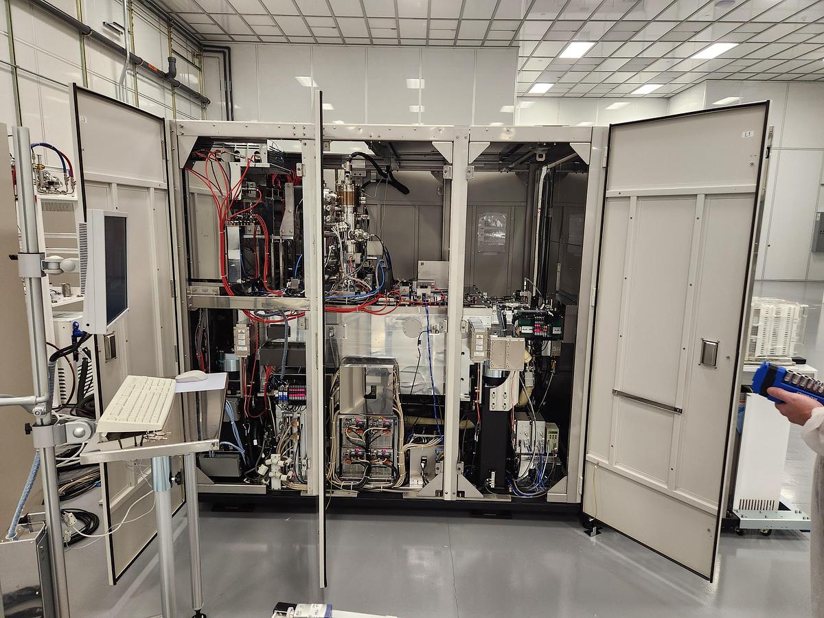 Used 2015 HITACHI CG6300