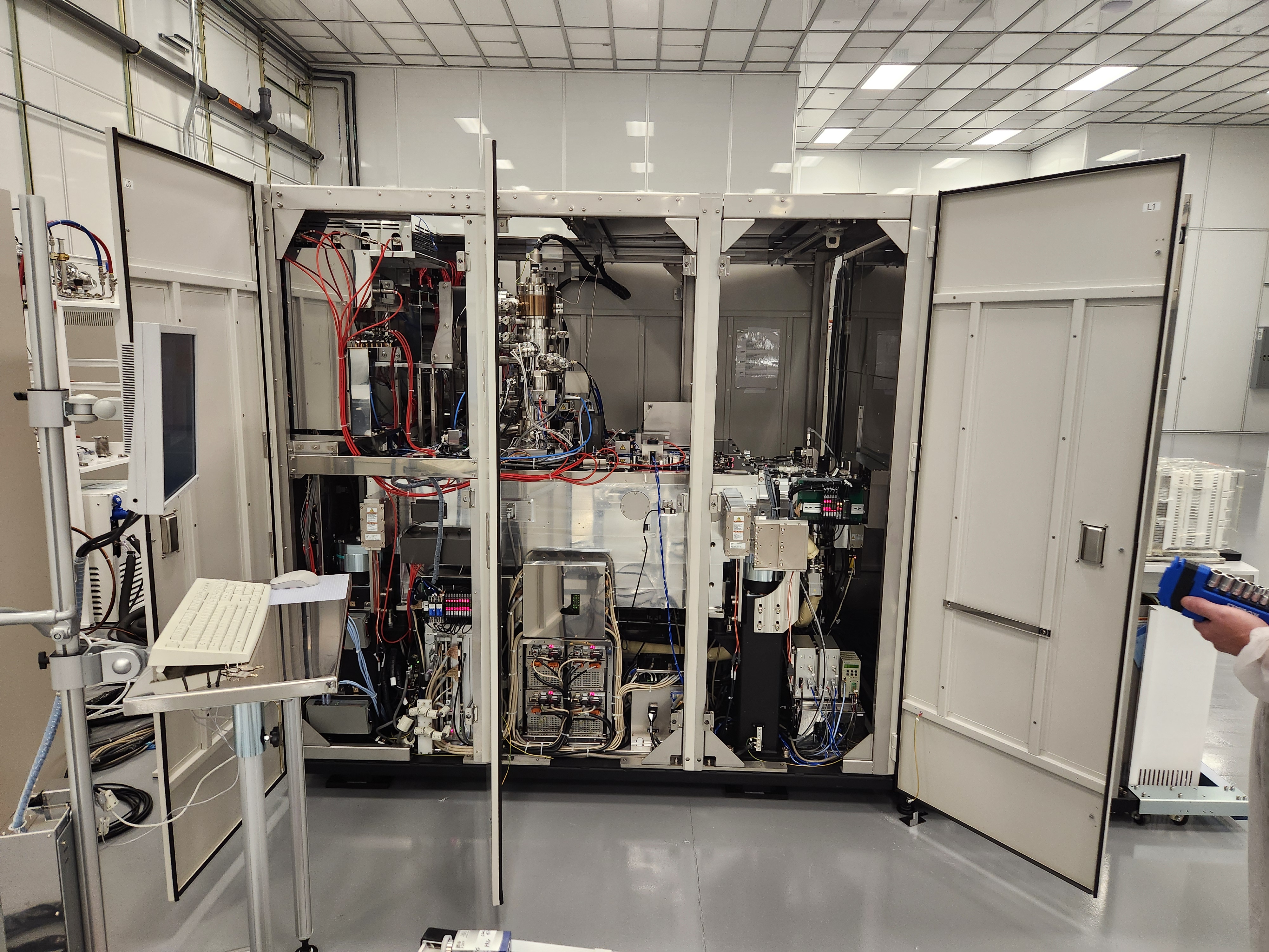 Used 2015 HITACHI CG6300