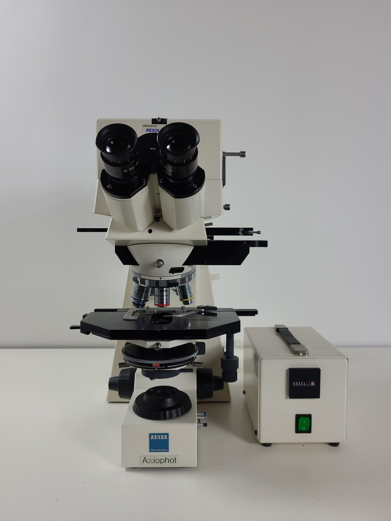 Used Zeiss Axiophot Microscope w/ 5 x Zeiss Plan-NEOFLUAR Objectives Lab