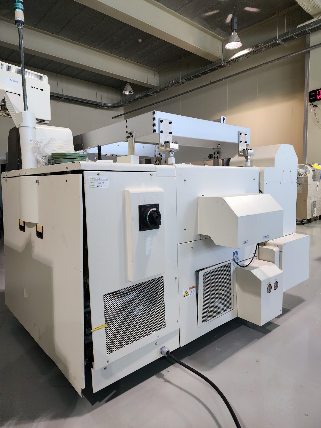 Used 2001 TEL P8XL with cold option