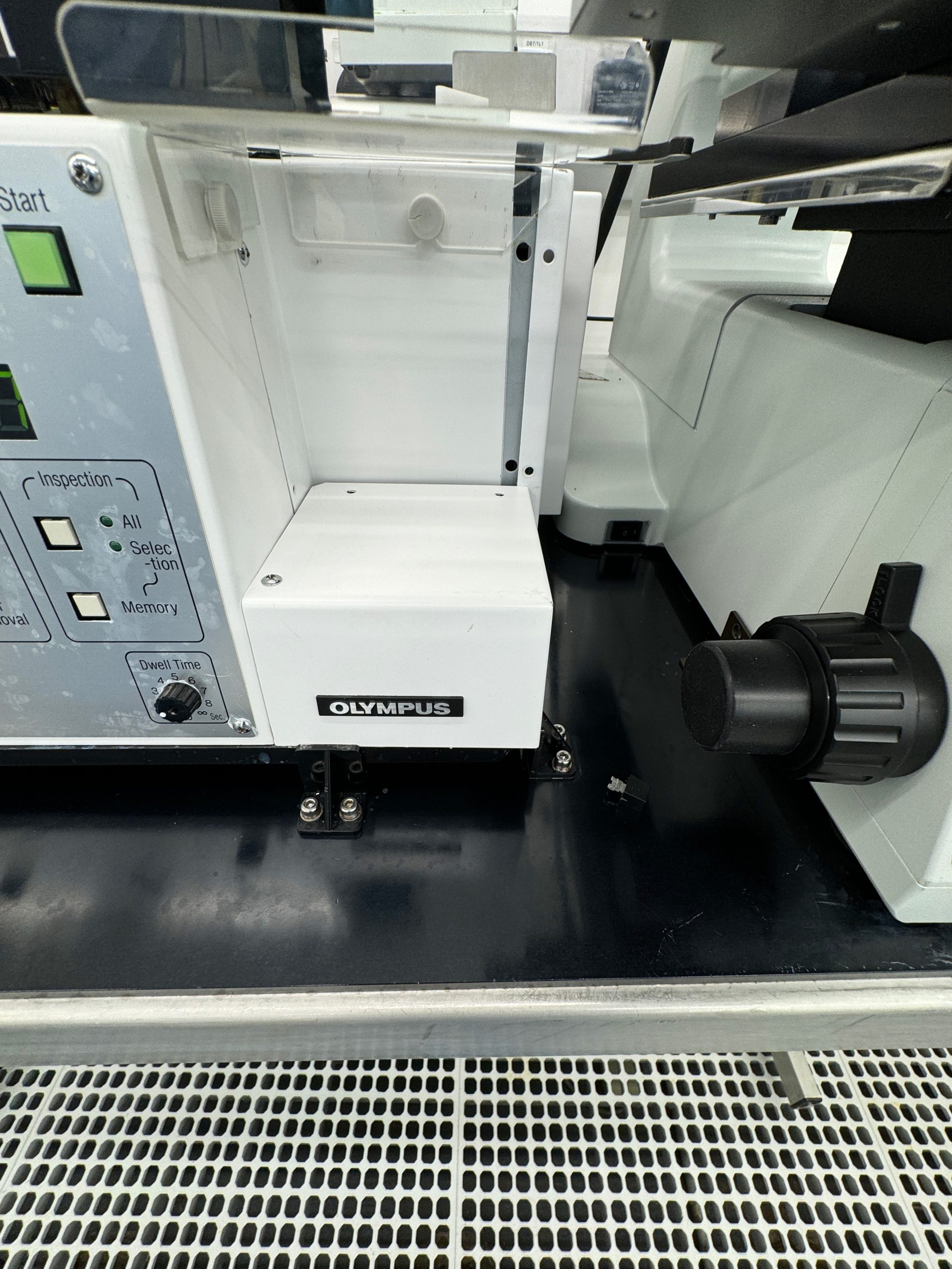 Used Olypmus AL 100 Wafer Loader