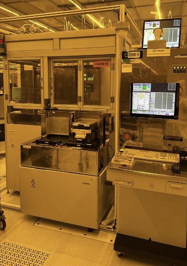 Used 2000 Hitachi S-9220