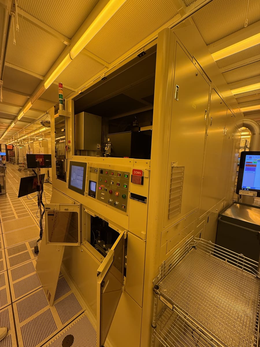 Used 1998 Canon FPA-3000 i4 Stepper