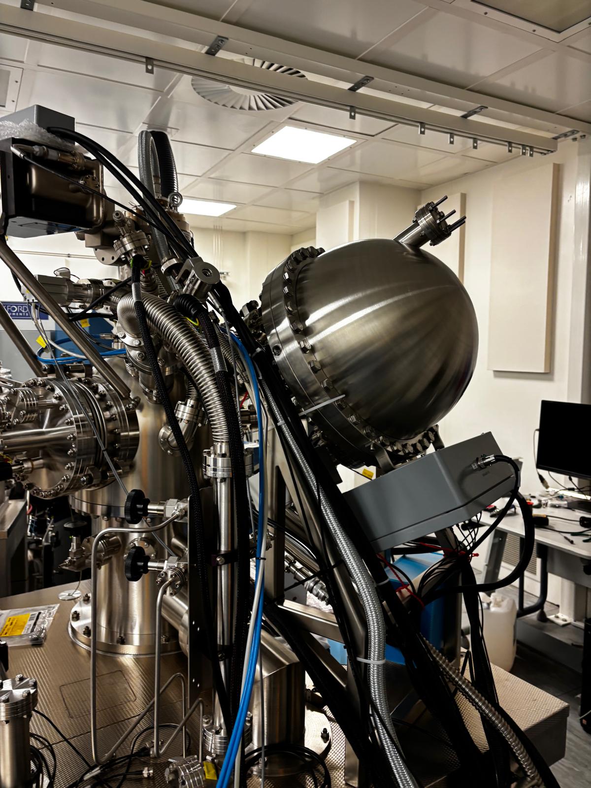 Used 2012 Omicron nanotechnology UHV System Multiscan Lab