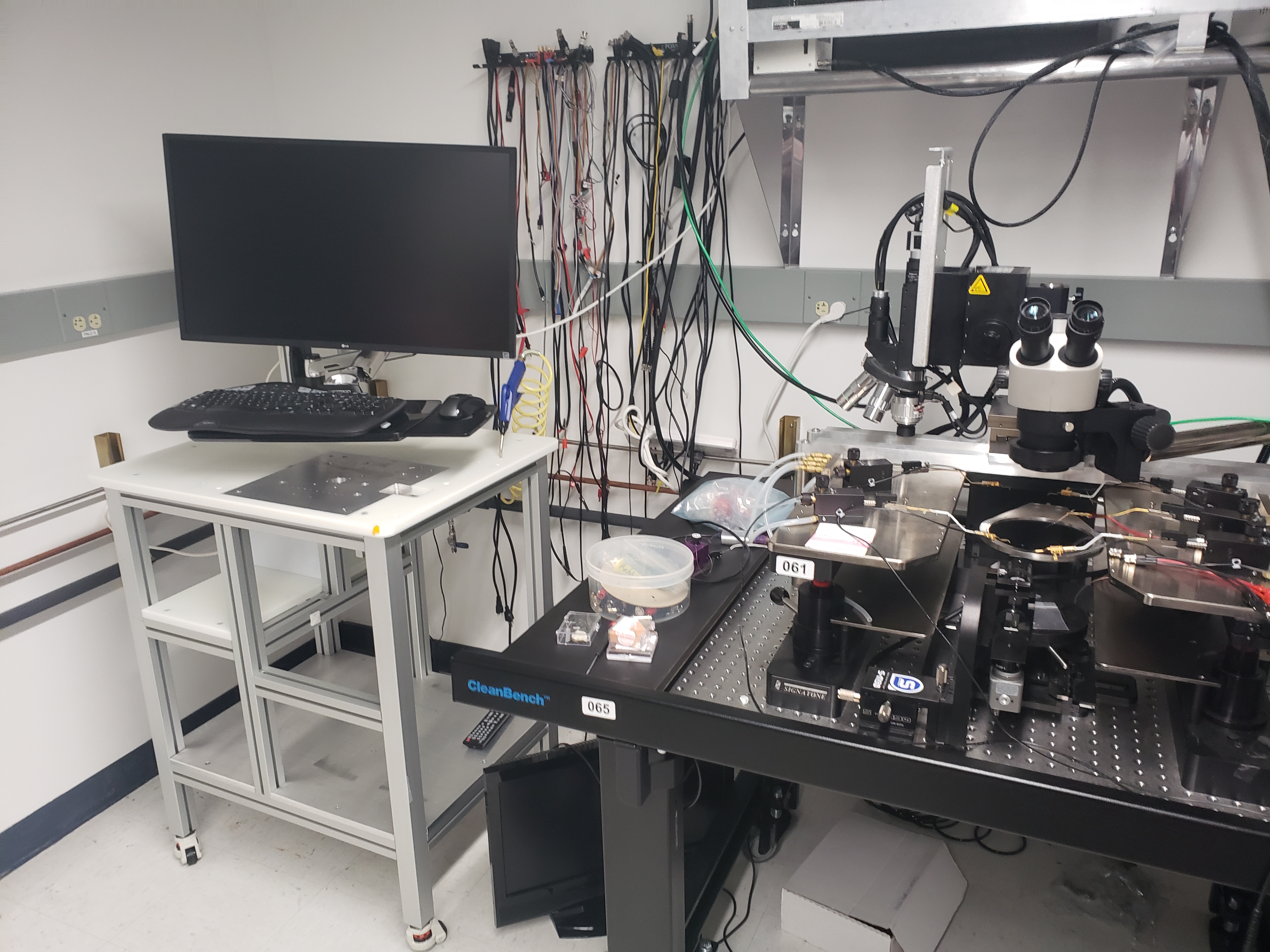 Used Signatone CM-465-22