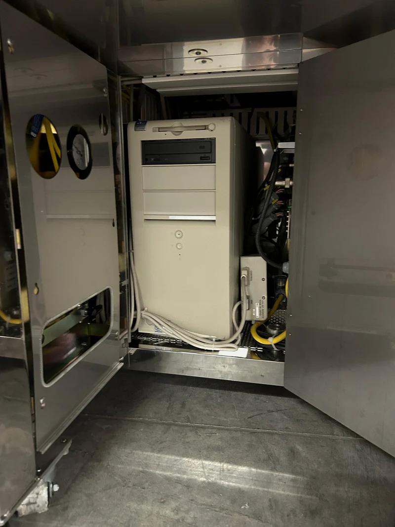 Used NIKON Optistation 3100 Wafer Inspection System