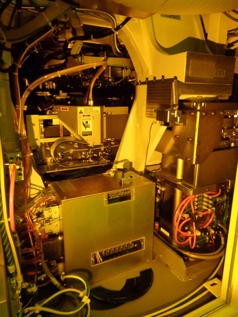 Used 2000 Canon FPA 3000 iW Stepper