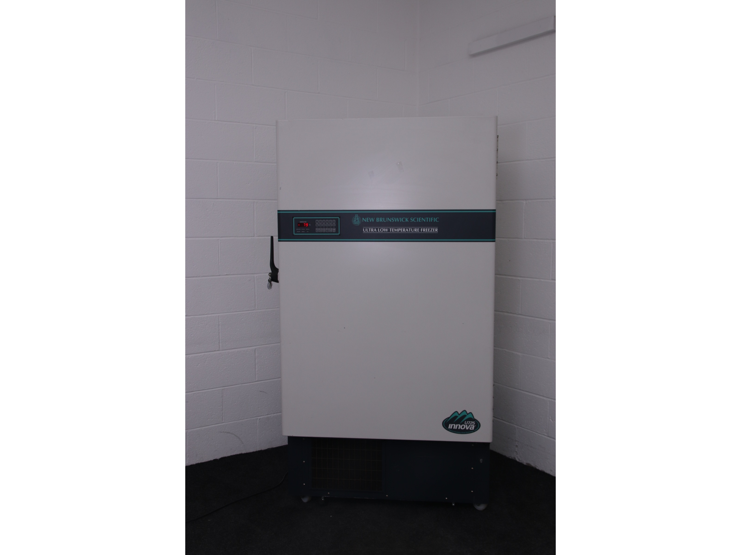 Used Brunswick Innova U725-86 Ultra Low Temperature Freezer