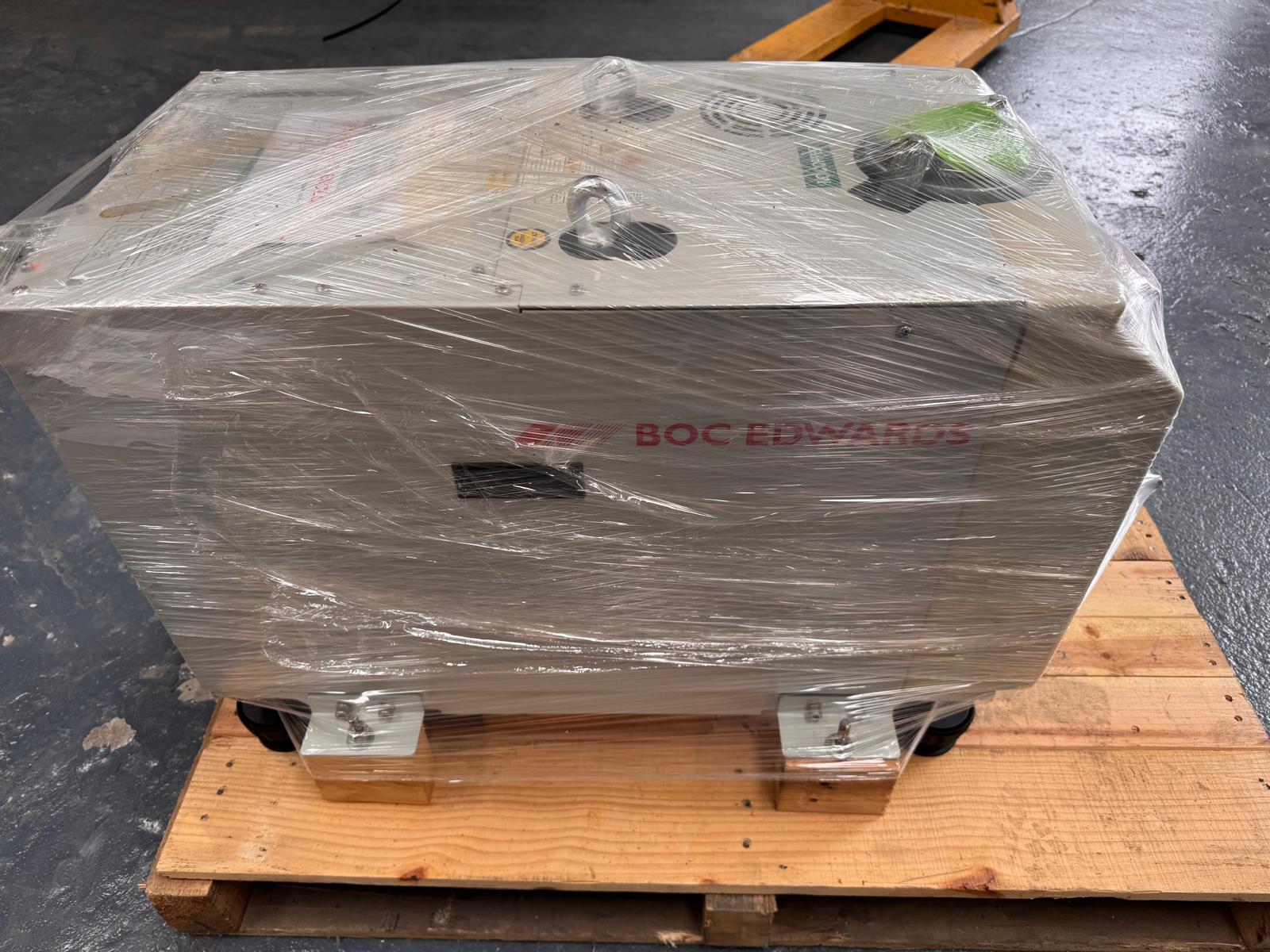 Edwards IH80 Vacuum Pump